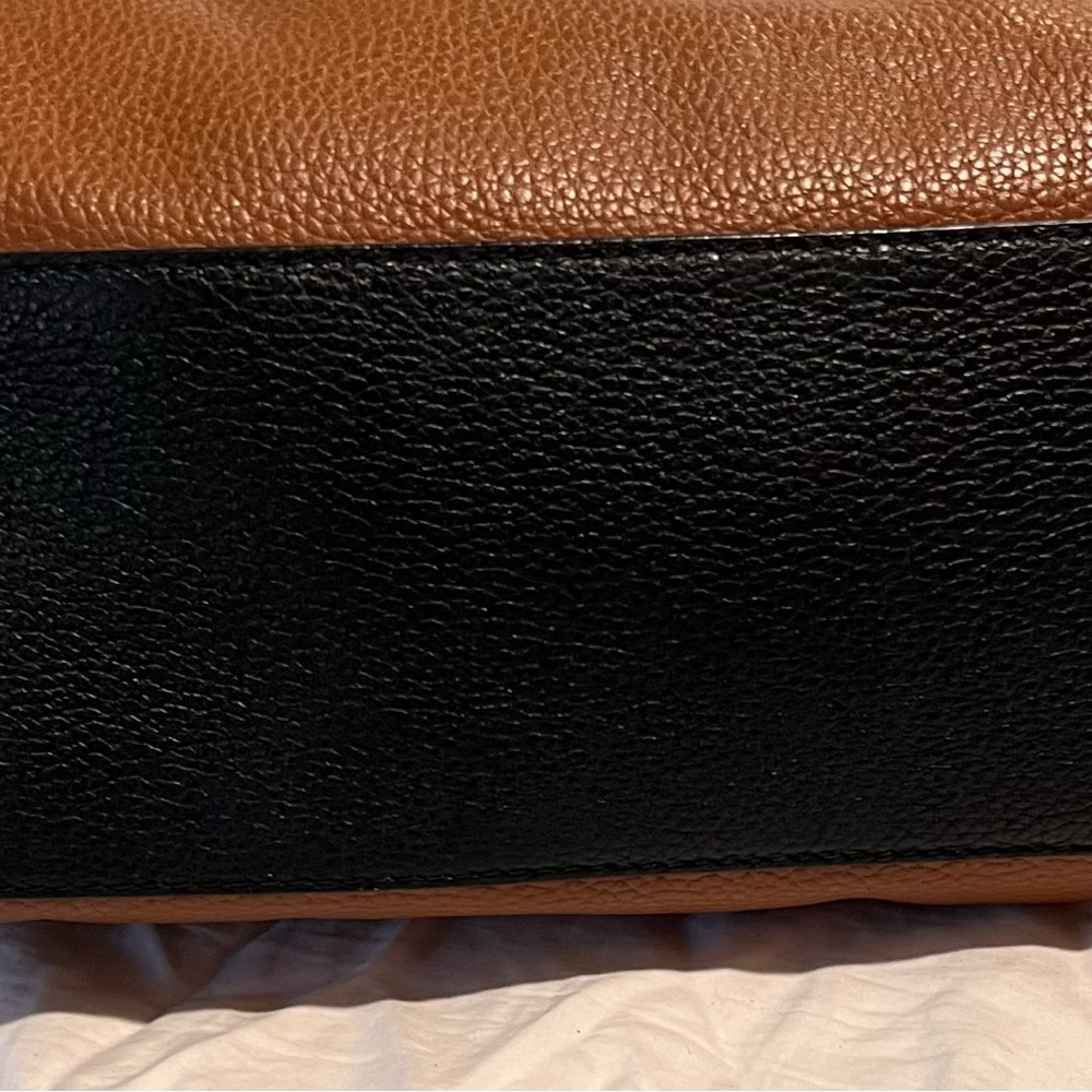 Michael Kors Large Leather Satchel Brown Black Gold Hardware Tote Bag - Picture 8 of 9